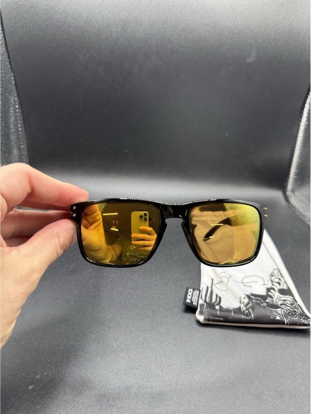 Oakley Holbrook Shaun White Polished Black/24K Iridium OO9102-08
